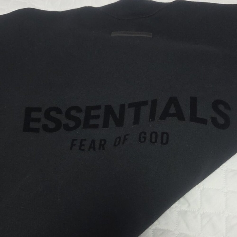 Classic Essentials Black Men's Sweater - Picture 10 of 10